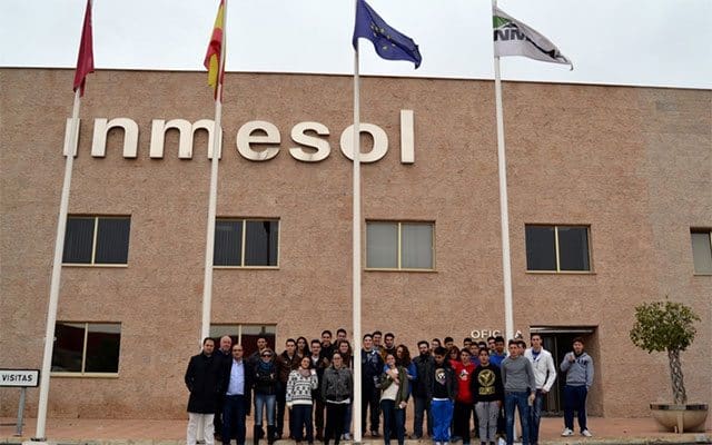 Inmesol se convierte en aula práctica para jóvenes estudiantes 1 32 alumnos del Colegio San José de visita en Inmesol