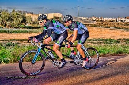 Le TándemMurcia vêtu aux couleurs d’Inmesol.