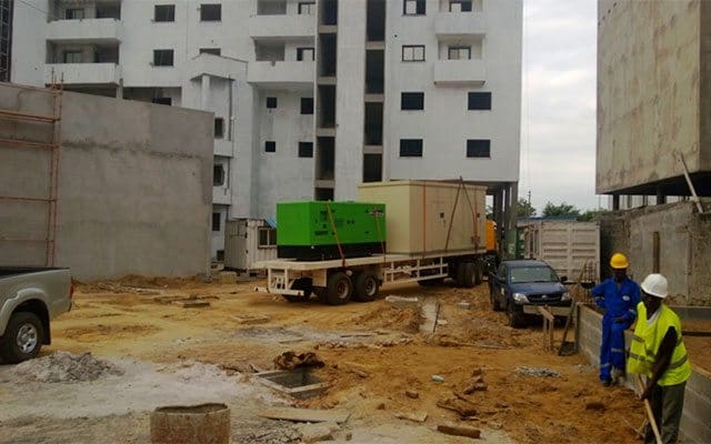 sistema de grupos electrógenos en paralelo en un nuevo complejo urbanístico de Pointe-Noire