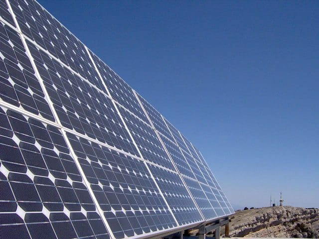 Le MIT met au point un matériau presque parfait pour la production d’énergie solaire à grande échelle 1 l’énergie solaire