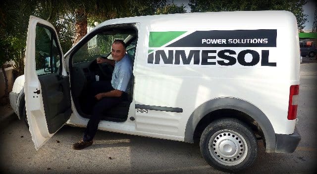 Personal del mantenimiento de los grupos electrógenos INMESOL