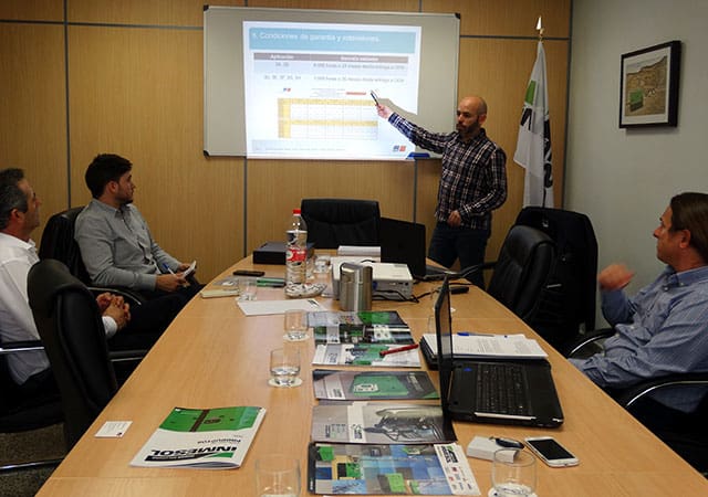 MTU Course in INMESOL 1 Sergio Frutos and Antonio Escudero from INMESOL Engineering and Post-Sales Department attended the workshop